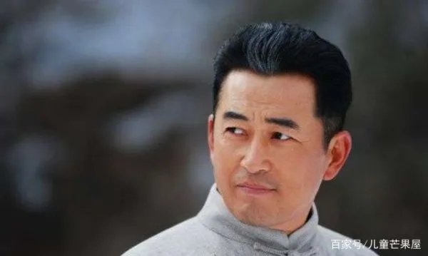 为娶张歆艺丢弃原配,与儿子闹翻的王志飞,后来怎样?