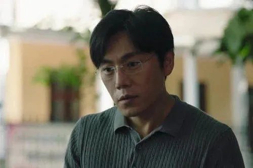好多景区挂着“张东升禁止入内”的牌子，这是个什么梗？