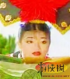 越南翻拍还珠格格 神剧雷瞎双眼网友哭爹喊妈