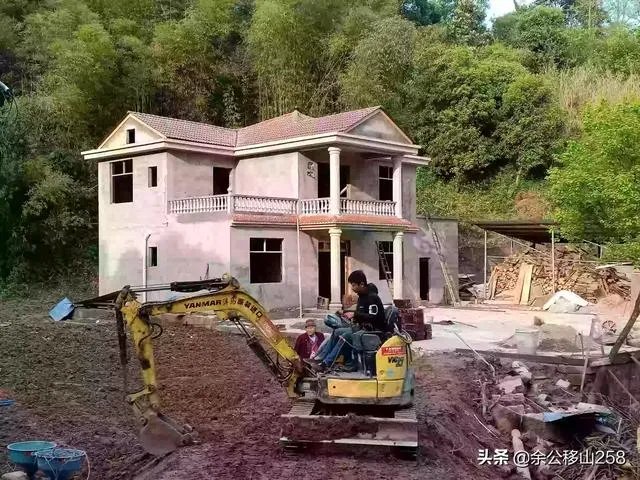 求农村120平一层小别墅设计图?