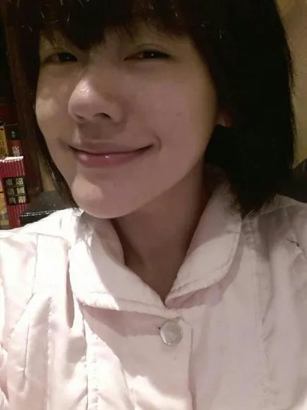 全球女星素颜大PK图赏 只有真女神敢晒素颜照!