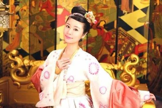 《倾世皇妃》剧情简介是什么?