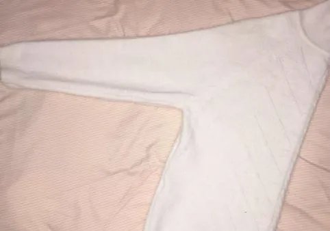 如何叠长袖的衣服?