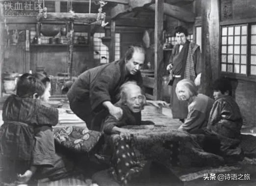 妻子回娘家照顾年迈的父亲,我却过起了单身生活,我该怎么办?
