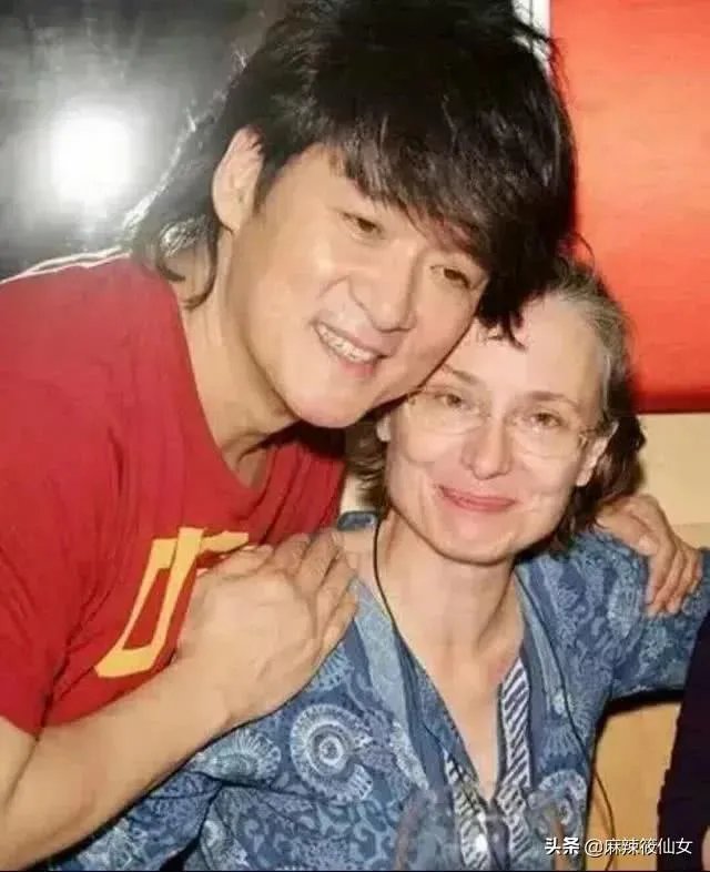 如何理解周华健经典歌曲《朋友》歌词的意思?