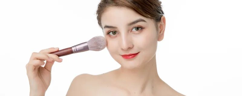 腮红怎么打 怎么打腮红更好看
