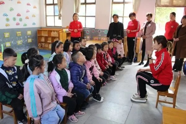 幼儿园给无病孩子服处方药,这是否正常?