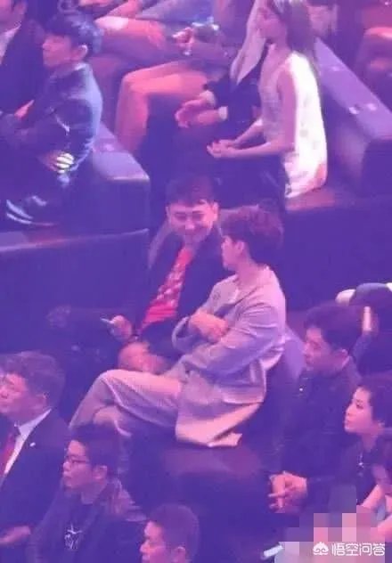 王思聪为什么最近和李易峰走得很近?