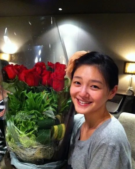 全球女星素颜大PK图赏 只有真女神敢晒素颜照!