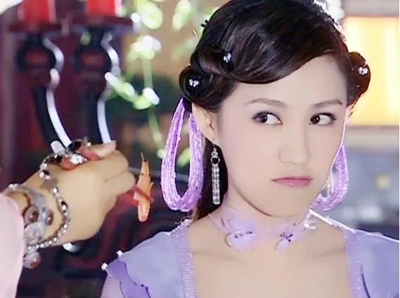 女主有钱娇蛮追男主的电视剧