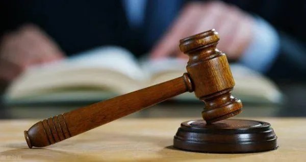 母亲一眼认出被拐26年儿子，母亲为找儿子付出了什么？