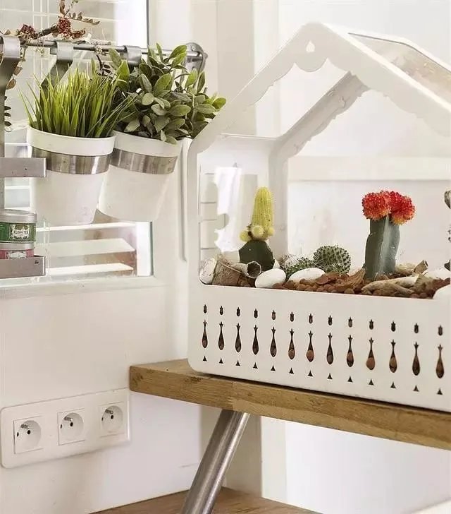 环球家居同样是蜗居,看看法国妹子是怎么布置浪漫小屋的