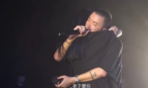 Jony J求婚了你替他感到开心么?