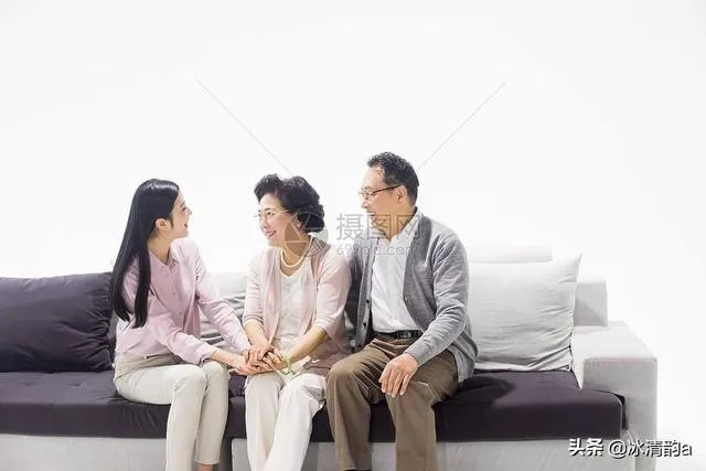 妻子回娘家照顾年迈的父亲,我却过起了单身生活,我该怎么办?