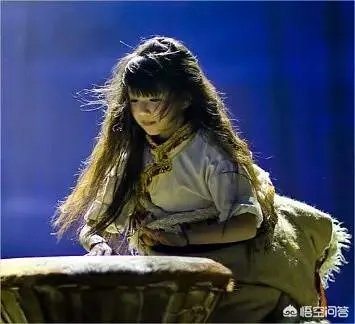 曾经在春晚舞台惊艳众人的小彩旗,现在怎么样了?
