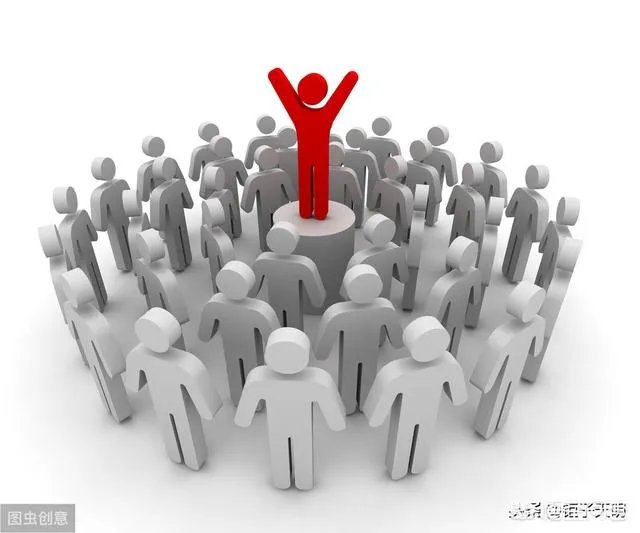 在工作中发现直属领导弄虚作假,要不要告诉老板?