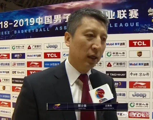 为何郭士强会认为韩德君没有受伤,他们就能战胜新疆队?
