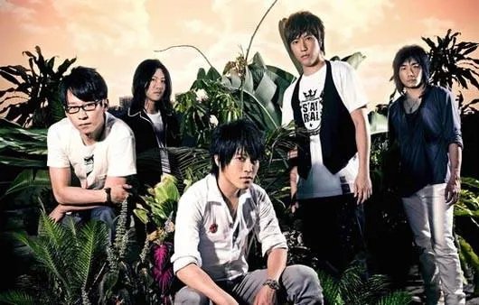 如何评价五月天2019疯狂世界全新MV?