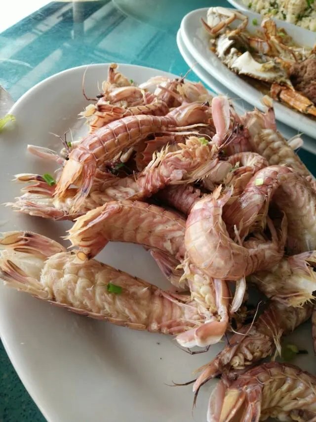 惠州惠东港口镇好不好玩,听说有很多海鲜?