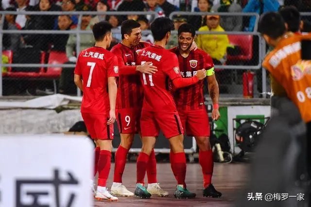 国安被上港七连斩，说明了什么？