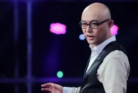 孟非不听劝告坚持爬山,结果导致病情严重,他怎么突然病倒了?