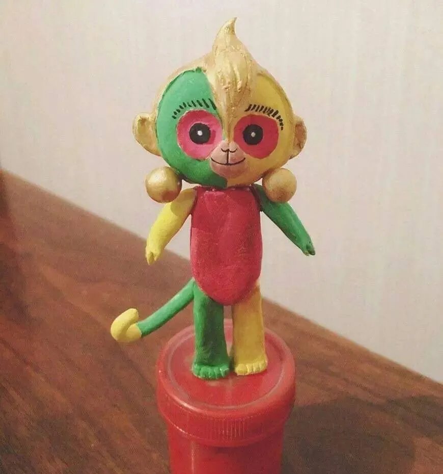 鸡年春晚吉祥物有毒:我跟外面的妖艳贱鸡不一样!
