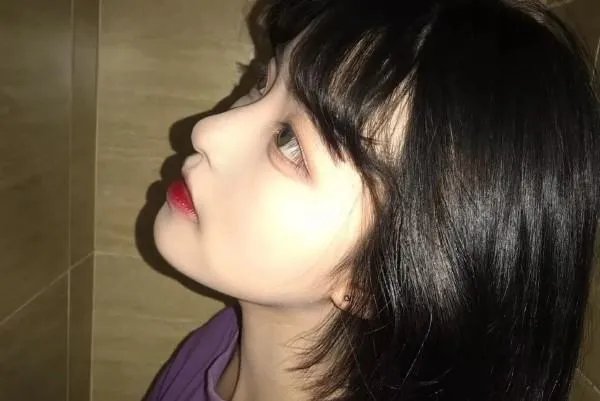 乔碧萝毫无底线的炒作被全网封杀,是否应该追查其幕后炒作团队?