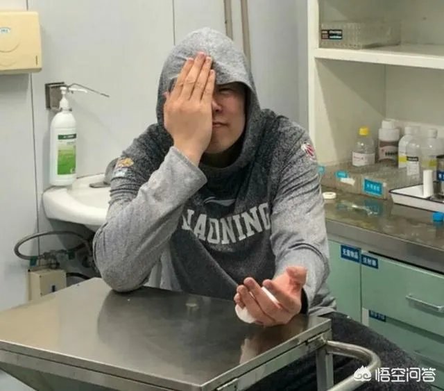 韩德君手掌骨折,出战成疑,辽宁队能不能拿下北京队?
