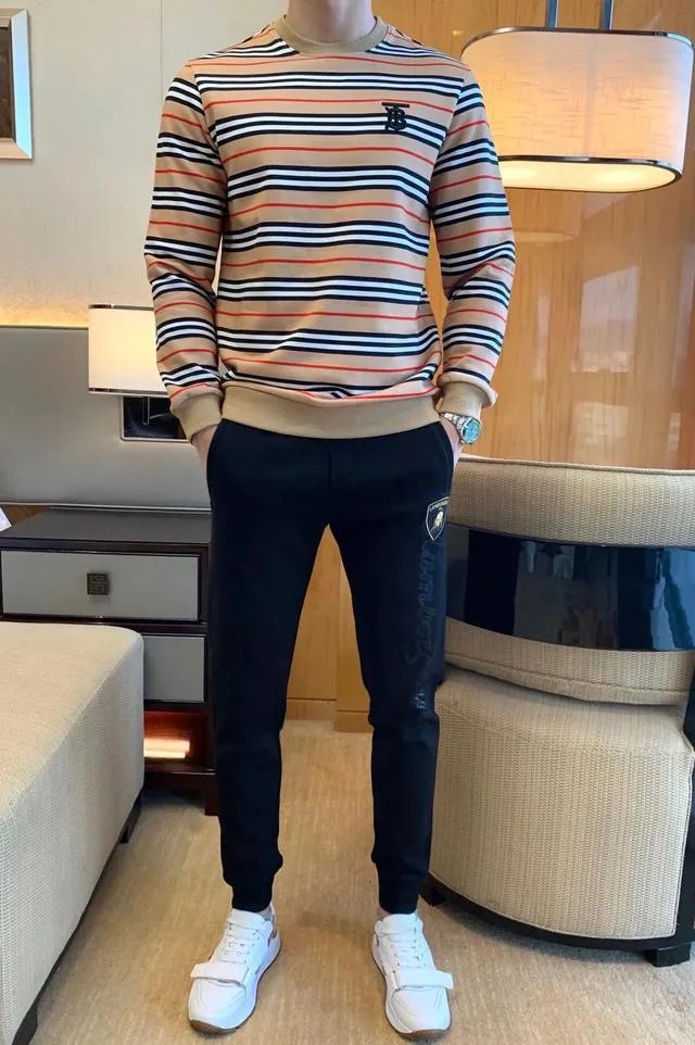 普拉达的服装风格是什么?
