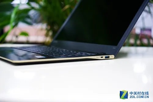 轻薄黑科技?联想ideapad 700S拆解探秘