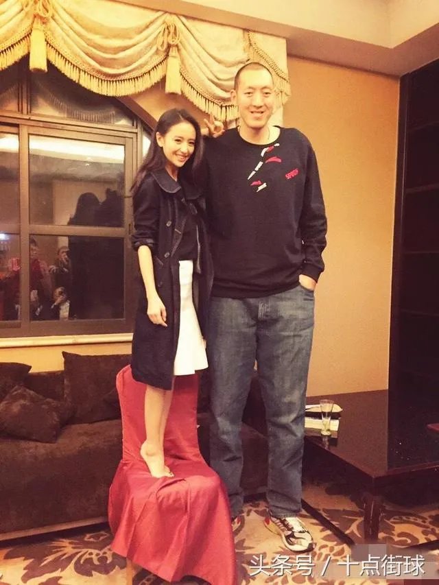 孙明明和姚明哪个高