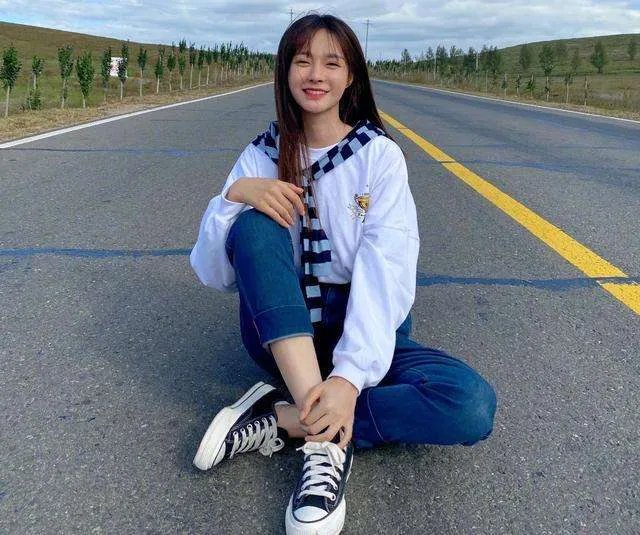 粉笔网张小龙发视频吐槽沈梦辰,沈梦辰对此有何回应?