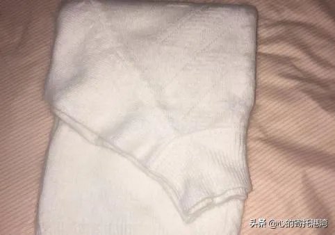 如何叠长袖的衣服?