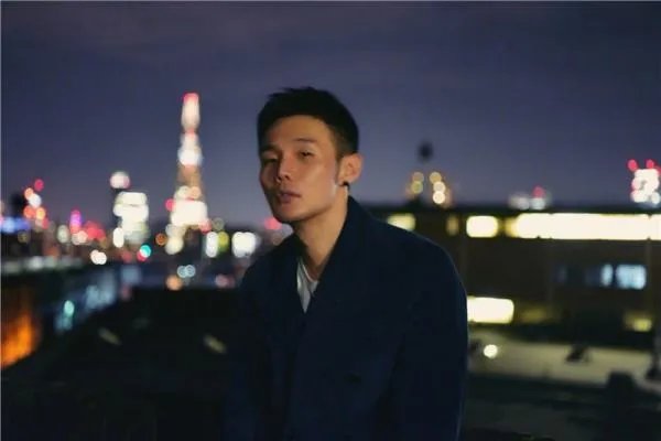 李荣浩为何微博发文称“无论做事还是做人,自己都不如别人”?