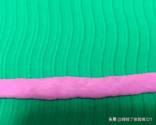 超轻粘土生日蛋糕教程?