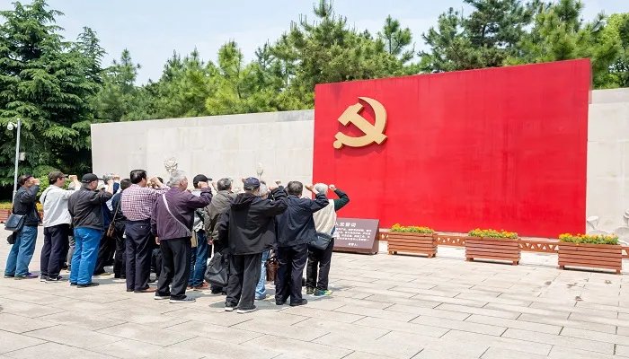 关于清明节缅怀先烈寄语 清明节纪念烈士寄语