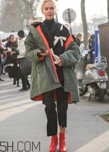 穿短靴怎么配衣服好看?短靴搭配什么上衣?