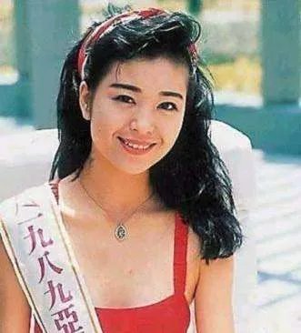 婚后13天就成了寡妇,她为争遗产打了10年官司,伍咏薇如今怎样了?