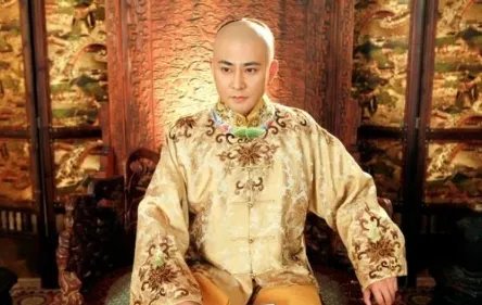 “龙袍干尸”身份至今成疑,身穿清朝官服,后终于知道原来是清朝康熙年间的中宪大夫黄拙吾