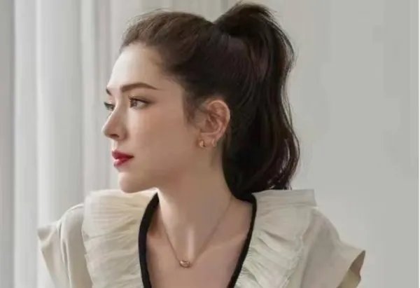 许玮甯将售与前男友豪宅？她的个人感情经历是什么？