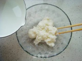 莲蓉花朵和果子