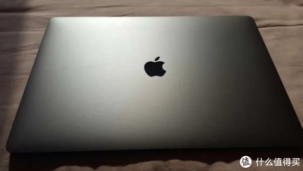 #原创新人#香港入手new MacBook Pro touch版本 + iPhone 7 plus