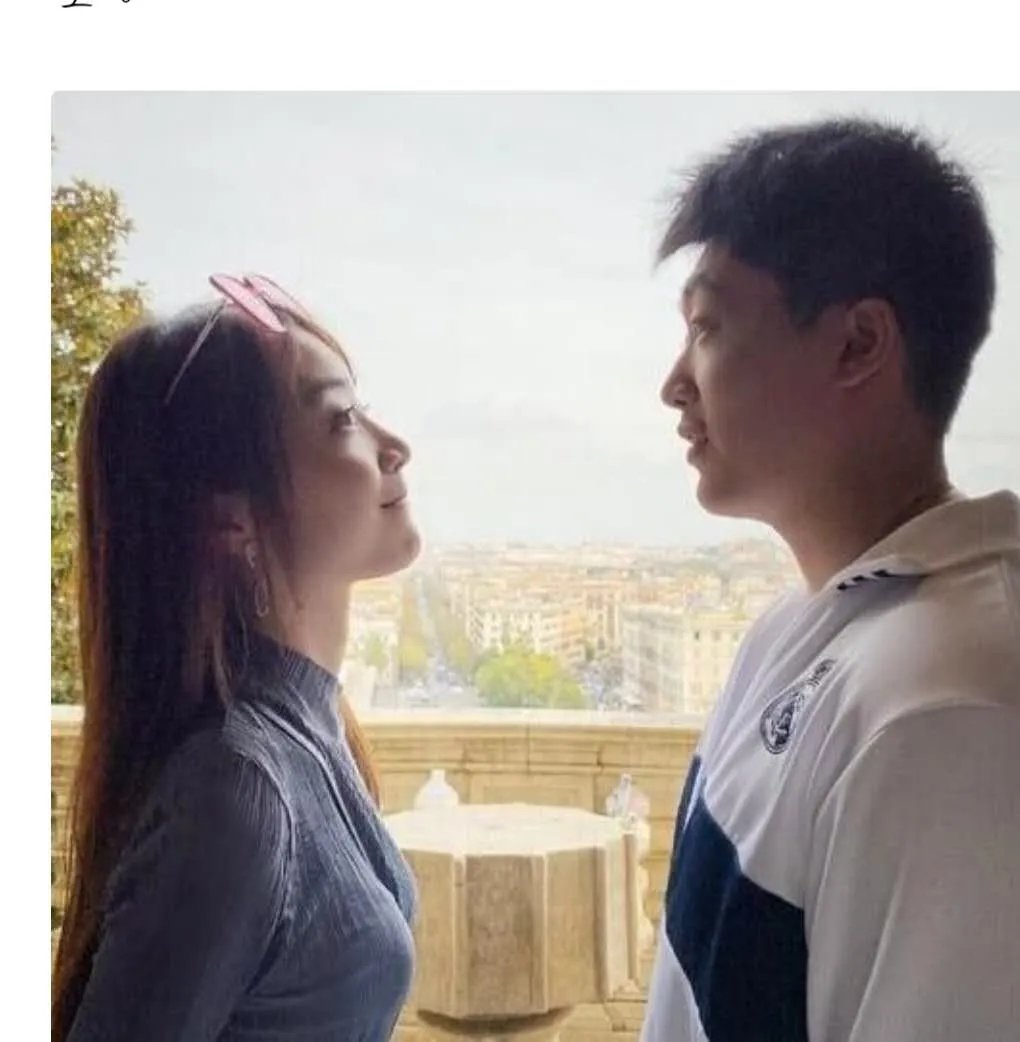 管泽元余霜分手是真的吗?两人恋爱的经历是什么?