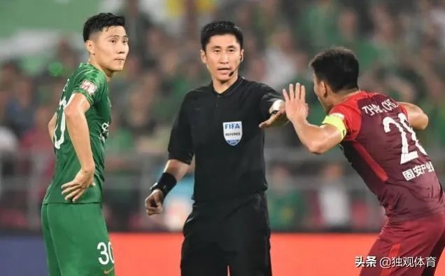 争议点球,国安2-0击败华夏,如何从专业的角度分析这场比赛?如何使用VAR技术?