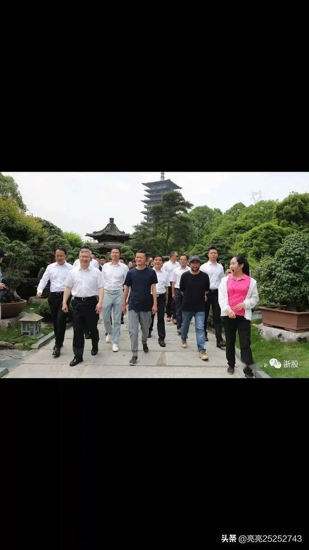 郁国祥和钱峰雷谁厉害?