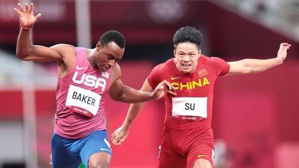 苏炳添世锦赛百米首秀,小组第五晋级半决赛,如何评价他在赛场上的表现?
