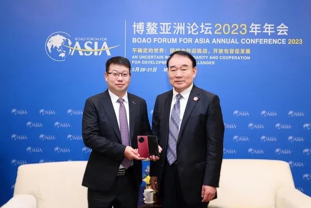 全新折叠旗舰vivo X Fold2亮相2023博鳌亚洲论坛 更多惊喜四月揭晓