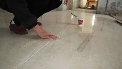 铺地板砖多少钱一平 铺地砖应注意什么
