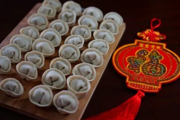 据说春节要吃饺子,大家都会哪些饺子包法
