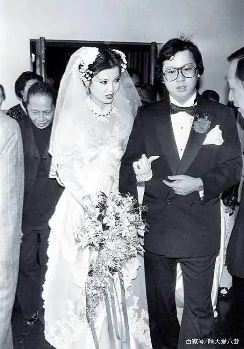 与林建岳离婚25年,谢玲玲为何会感谢婆婆呢?
